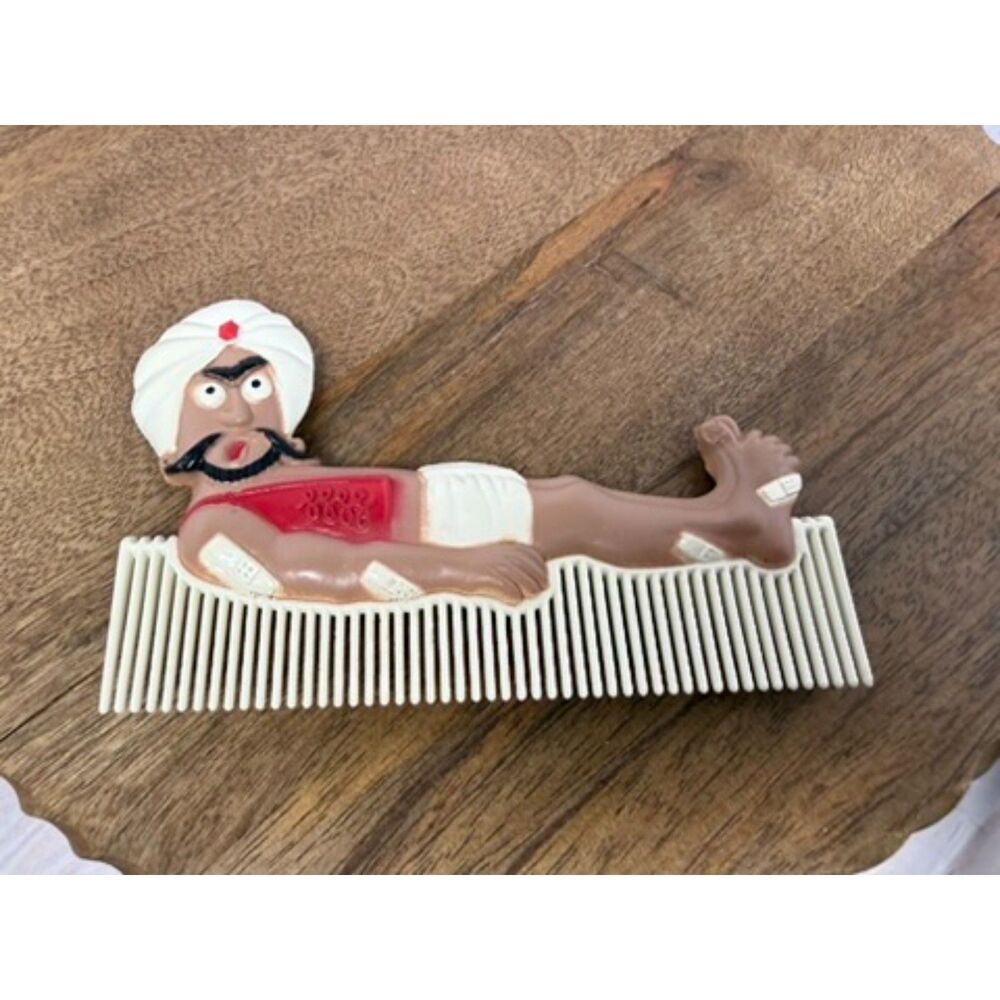 New Old Stock Avon Bed of Nails Hair Comb in Box - Picture 2 of 7